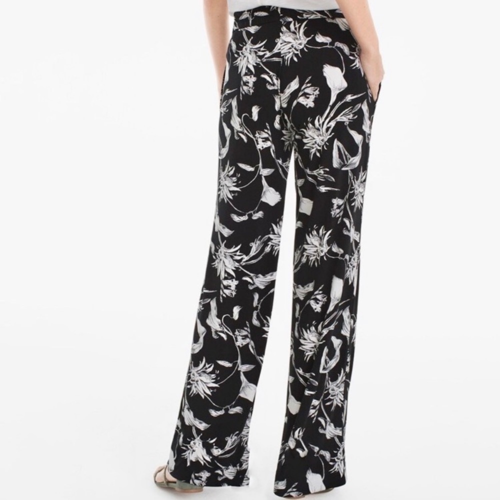 White House Black Market Floral Wide Leg Pants in
Midnight Bloom
